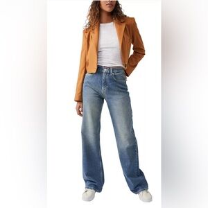 Free People
We the Free Tinsley Baggy High Rise Jeans
Style #: OB1588873